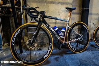 Specialized S-Works Tarmac SL8 von Evenepoel mit Sonderlackierung zur Tour de France 2024.