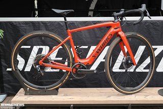 Auch E-Gravel Bikes wurden von den Ausstellern gezeigt