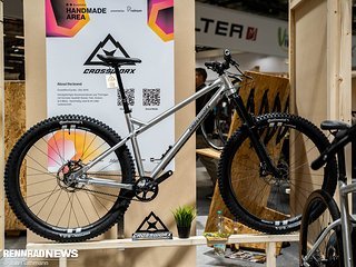 Crossworx hat das hauseigene Hardtail fit für den Riementrieb gemacht.