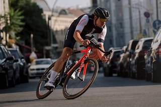 Team Standert aus Berlin fährt mit Rapha Custom