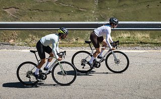Ein Stack-to-Reach-Wert um 1,43 in Größe M spricht für eine recht sportliche Endurance Sitzposition.