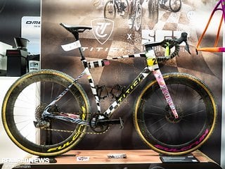 Das Relli ist ein Carbon Race Gravel Bike von Tititici.