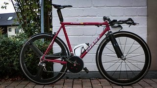 Giant Cadex als Zeitfahrrad auf unter 8 kg gefeilt