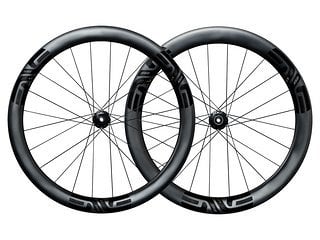 Der Enve SES 4.5 ist ein klassischer Aero-Allrounder