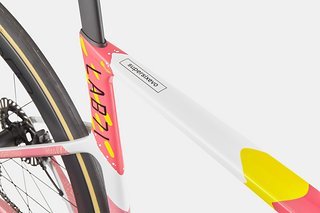 Das LAB71 SuperSix EVO kommt mit Cannondales höchster Carbon-Qualität Series 0.