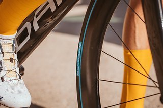 Der Schwalbe Aerothan Reifen-Prototyp wurde von Niklas Eg vom Uno X-Team schon gefahren