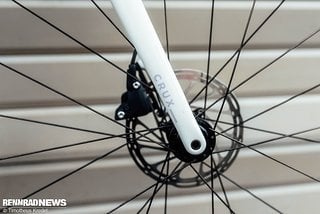 Die Fact Carbon-Gabel übernimmt das Crux DSW vom Carbon-Pendant.