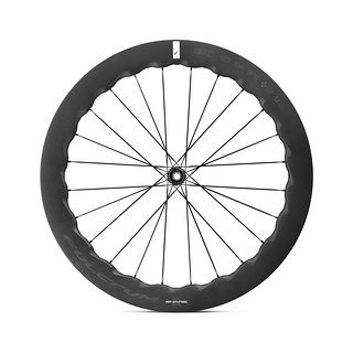 Im Gegensatz zum flacheren Sharq 42 liegt die Felgenhöhe bei 62 mm. Im Gegensatz zum flacheren Sharq 42 liegt die Felgenhöhe bei 62 mm.