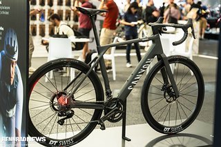 Bei unserem Test des neuen Canyon Endurace:ONfly waren wir bereits vom Kraftpaket begeistert. Bei unserem Test des neuen Canyon Endurace:ONfly waren wir bereits vom Kraftpaket begeistert.