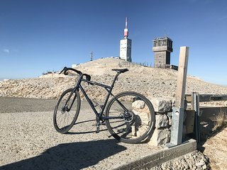 Das Gravel Bike aus einem Kurs von Le Canard in Bochum soll irgendwann alle Alpenpässe bezwungen haben