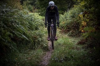 Mit MTB-Reifen wäre man unter diesen Bedingungen definitiv im Vorteil gewesen.