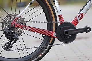 Die neue Super Record 13 X von Campagnolo ist eine reine Gravel-Gruppe mit 13 Gängen