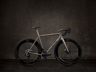 Mit dem Occulta AR stellt Ritte Cycles ihr Titan-Bike vor.