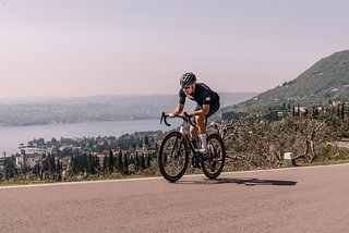 Erste Ausfahrt mit dem V5Rs am Gardasee. Erste Ausfahrt mit dem V5Rs am Gardasee.