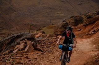 Jost bestritt auf einem selbstimportierten Mountainbike das harte Atlas Mountain Race.