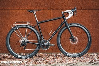 Das Rennstahl Speed Gravel ist das Pendant aus Stahl zum Aristos RS Disc