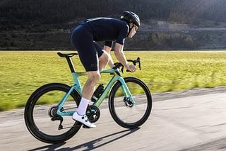 Bianchi präsentiert das offizielle Rad der Tour de France - das "Oltre RC Tour de France Limited Edition"