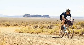 „Ein Schwestermodell des hier vorgestellten Rene Herse-Fahrrads hält die FKT (Fastest Known Time) auf der 585 km langen Bikepacking-Strecke des Oregon Outback.“