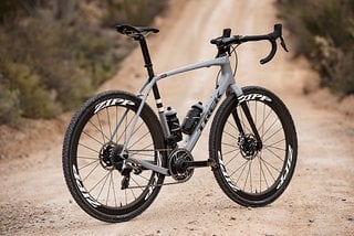 Trek Checkpoint mit SRAM Red eTap AXS