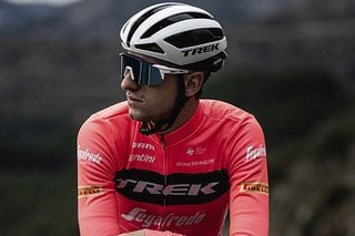 Die Fahrer und Fahrerinnen des Profi-Teams Trek Segafredo waren maßgeblich bei der Entwicklung des neuen Trek Velocis Mips beteiligt