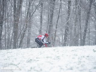 Die Deutsche Meisterschaft Cyclocross 2024 ging heute bei winterlichen Verhältnissen über die Bühne