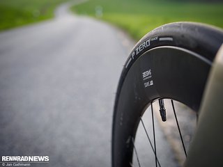 Auf der Straße war das Fahrgefühl vergleichbar mit Butylschläuchen