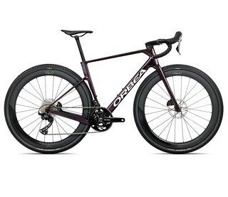 Spannendes Einstiegsmodell: Orbea Terra Race M20LTD mit Shimano GRX 820. Spannendes Einstiegsmodell: Orbea Terra Race M20LTD mit Shimano GRX 820.