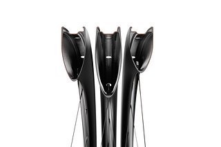 Die neue Felgenform kehrt zum V-Shape zurück, allerdings mit klar sichtbarem „Bauch“ Die neue Felgenform kehrt zum V-Shape zurück, allerdings mit klar sichtbarem „Bauch“