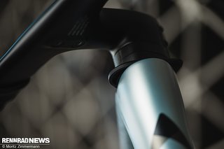 Die versiegelte Steuersatz-Kappe soll Wasser und Schmutz effektiv draußen halten und damit für eine bessere Haltbarkeit der Lager sorgen.
