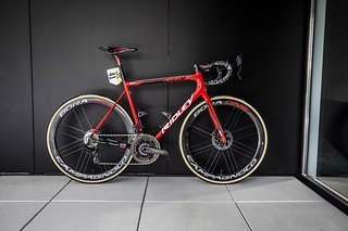 Auf dem Ridley Helium SLX Disc fuhr Jelle Wallays zum Sieg bei Paris-Tours