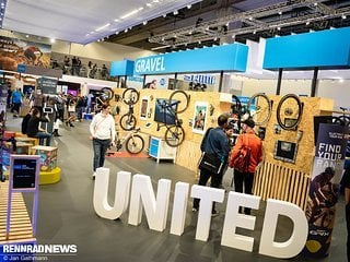 Grund ist, dass Shimano sich mit seiner Gravel United Plattform für die Verbreitung des gepflegten Schotterns einsetzt.