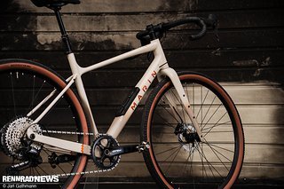 Die Lackierung hebt das Marin Headlands vom Gravel Bike Mainstream ab.