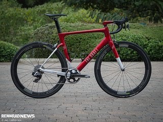 The Draft Hoba – Aero Carbon-Renner mit Felgenbremse und Custom-Aufbau