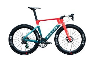 Das Ridley Noah Fast 3.0 im Team 7-Eleven Design wird das UNO-X Team nur bei LBL 2025 fahren. Das Ridley Noah Fast 3.0 im Team 7-Eleven Design wird das UNO-X Team nur bei LBL 2025 fahren.
