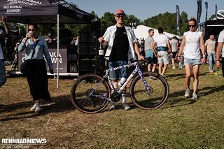 Spanische Kooperation; Guava Racing Team Bike mit Gemini Carbon Komponenten.