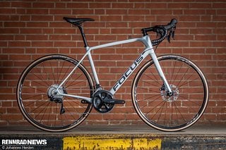 Focus Paralane 8.7 2020: neu mit Shimano 105 R7000 und Vittoria Rubino TLR Reifen in 700 x 28c