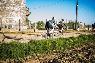Links, rechts oder Mitte? Ich entscheide mich nach Möglichkeit für den Rand, sofern dieser halbwegs gut einsehbar ist. Links, rechts oder Mitte? Ich entscheide mich nach Möglichkeit für den Rand, sofern dieser halbwegs gut einsehbar ist.