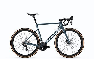 Das Focus Izalco Max Disc 8.8 in neuem Blau