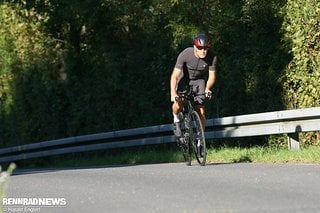 Auch im Wiegetritt zeigt der steife Rahmen keine Schwächen