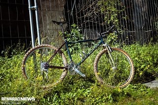 Aus dem Pleistozän des Geländefahrradfahrens kommt dieses Rocky Mountain Altitude nach Herten.