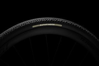 Der neue Specialized Pathfinder TLR soll nicht nur leichter und schneller geworden sein.