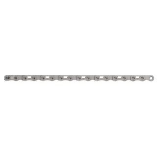 Die neue Kette verfügt über Laschen mit Ausstanzungen Die neue Kette verfügt über Laschen mit Ausstanzungen