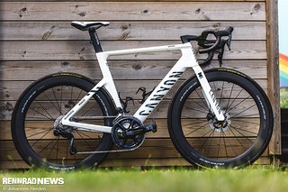 Das schnelle wie schöne Canyon Aeroad von Etappensieger Mathieu van der Poel.