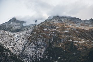 Der Furka Pass auf Walliser Seite – auch ein Rennrad-Klassiker.