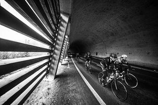 Wahnsinngskulisse - die Tunnel gegenüber vom Reschenpass