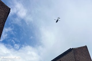 Was steht an, wenn man in den AirBnB-Garten tritt und es macht Flappflappflapp am Himmel?