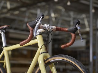 Die Sonderedition soll eine individuelle Konfiguration mit hydraulischen oder mechanischen Scheibenbremsen für Drop-Bar oder in Kombination mit bestehenden Flat-Bar-Teilen ermöglichen.