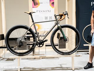 Gravel Bike  aus Titan von Passoni aus Italien.