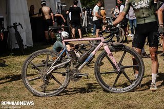 Das Altrd Gravel Bike entstand ohne Werkstatt im Selber-Bruzzel-Verfahren – dafür sieht es verdammt gut aus.