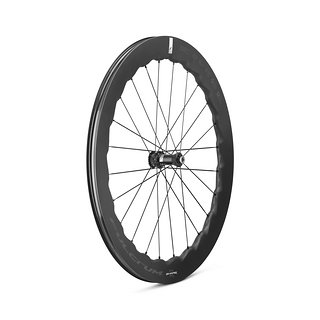 Mit dem Sharq 57 präsentiert Fulcrum einen neuen aerodynamisch weiterentwickelten Laufradsatz mit einem Gewicht von 1.520 g. Mit dem Sharq 57 präsentiert Fulcrum einen neuen aerodynamisch weiterentwickelten Laufradsatz mit einem Gewicht von 1.520 g.
